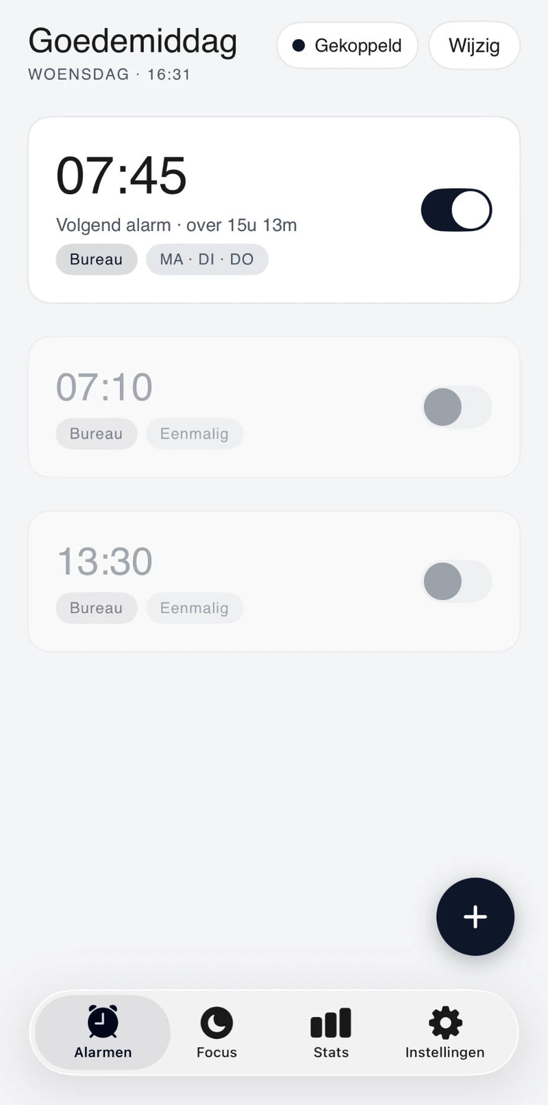 De Tik-app: wekkerlijst met een wekker om 07:45 op maandag, dinsdag en donderdag